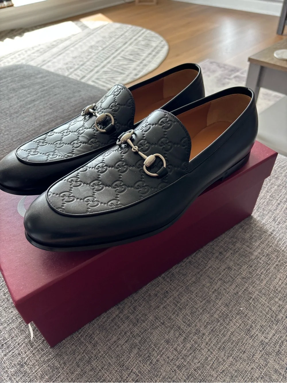 Gucci Black Leather Horsebit Embossed Loafers 9.5 42.5 $990